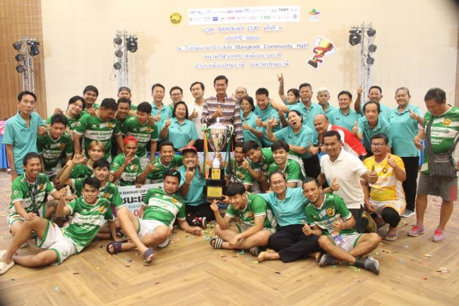 ปทุมธานี ” ปิดอย่างยิ่งใหญ่” การแข่งขันฟุตบอล “CSR BANGKADI CUP” ครั้งที่ 1 ประจำปี 2566 ชิงถ้วยเกียรติยศผู้ว่าราชการจังหวัดปทุมธานี