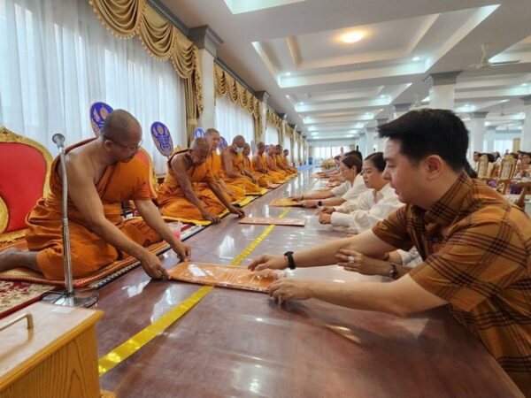 ชลบุรี-นายกเมืองพัทยา ทำบุญ 100 วัน อุทิศส่วนกุศลแด่ อดีตปลัดเมืองพัทยา ผู้วายชนม์