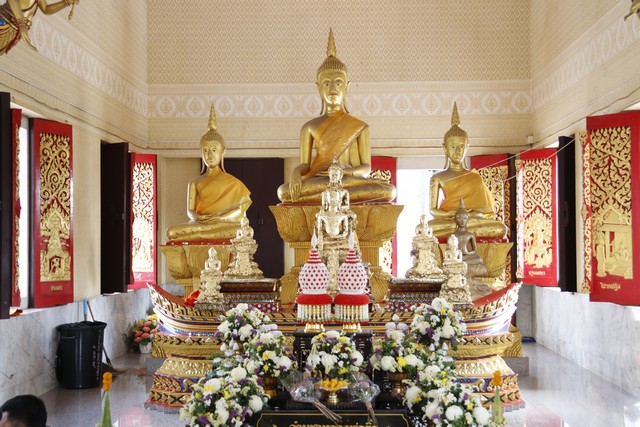 ชลบุรี-งานนมัสการ ปิดทอง แห่ สรงน้ำ องค์หลวงพ่อติ้ว วัดหัวถนนประจำปี พุทธศักราช 2567 จัดงานอย่างยิ่งใหญ่