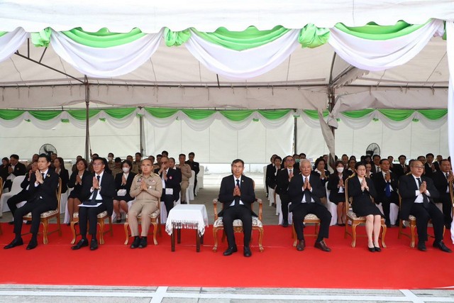 ปทุมธานี ศาลจังหวัดปทุมธานี จัดพิธีวางพวงมาลาเพื่อถวายเป็นราชสดุดีพระเจ้าบรมวงศ์เธอ กรมหลวงราชบุรีดิเรกฤทธิ์ เนื่องใน “วันรพี” ประจำปี 2568