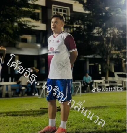 ทีมบัวสุวรรณ FC จัดกิจกรรมจิตอาสาพาเด็กเรียนฟุตบอลเปิดตัวโค้ชอิฐ จิตอาสา เจริญ กลิ่นนวล