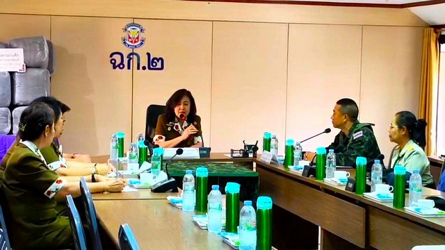 (สุรินทร์) ผู้แทนจากมูลนิธิสงเคราะห์ครอบครัวทหารผ่านศึกในพระราชูปถัมภ์สมเด็จพระศรีนครินทราบรมราชชนนี เยี่ยมทหารบาดเจ็บจากการปฏิบัติหน้าที่ชายแดนไทย – กัมพูชา ในพื้นที่จังหวัดสุรินทร์