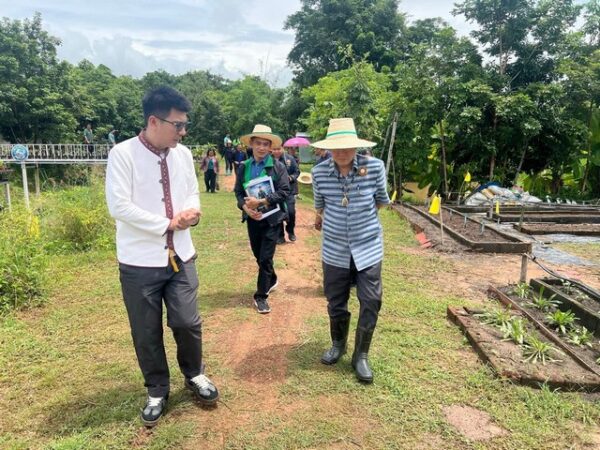 กาฬสินธุ์เกษตรเมืองน้ำดำส่งคนรุ่นใหม่ชิง YSF ดีเด่นระดับเขต