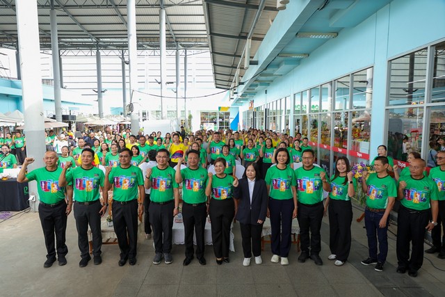 (สุรินทร์) มทบ.25 ร่วม พิธีเปิดกิจกรรมเฉลิมพระเกียรติและนิทรรศการให้ความรู้เรื่องการป้องกันโรคหลอดเลือดสมอง โครงการแสงนำใจไทยทั้งชาติ เดิน วิ่ง ปั่น ป้องกันอัมพาต ครั้งที่ 11 เฉลิมพระเกียรติ